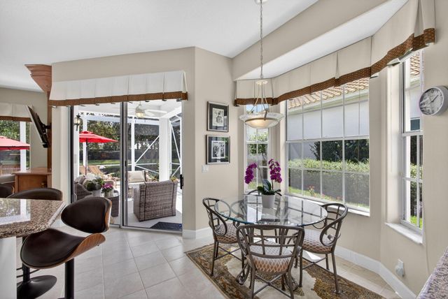 936 Augusta Pointe Drive, Palm Beach Gardens, FL 33418