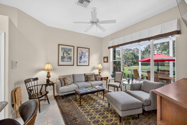 936 Augusta Pointe Drive, Palm Beach Gardens, FL 33418