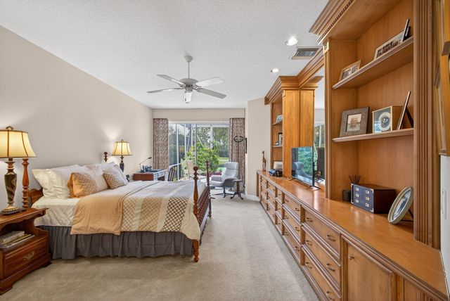 936 Augusta Pointe Drive, Palm Beach Gardens, FL 33418