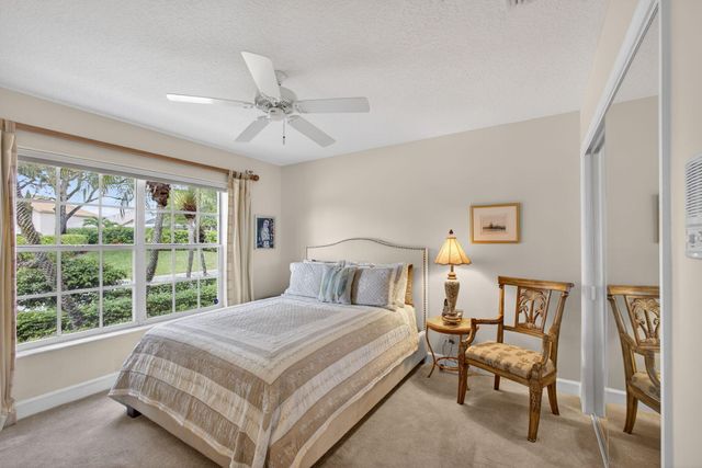 936 Augusta Pointe Drive, Palm Beach Gardens, FL 33418