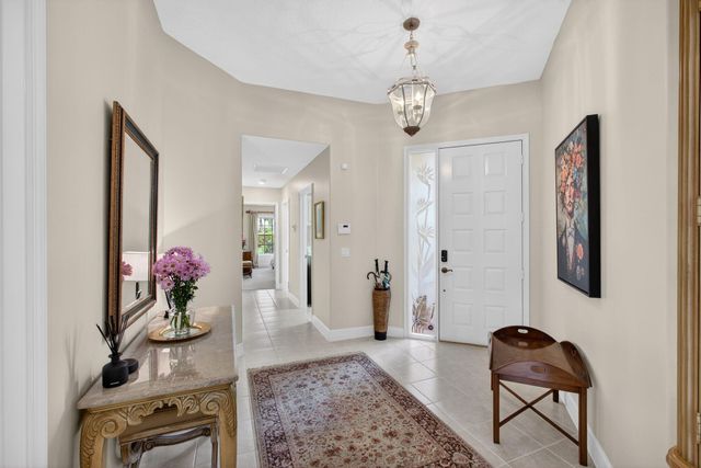 936 Augusta Pointe Drive, Palm Beach Gardens, FL 33418