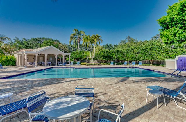 936 Augusta Pointe Drive, Palm Beach Gardens, FL 33418