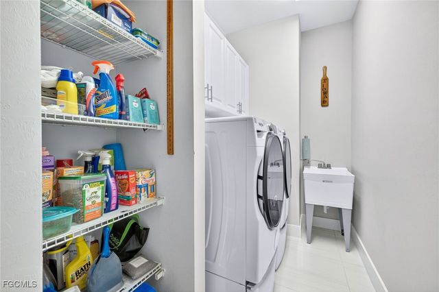 1219 NW 20th PL, Cape Coral, FL 33993