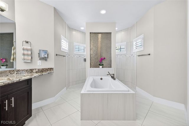 1219 NW 20th PL, Cape Coral, FL 33993