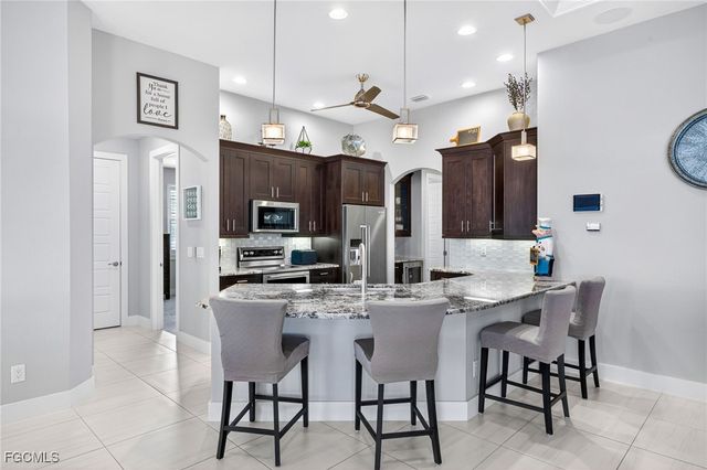 1219 NW 20th PL, Cape Coral, FL 33993