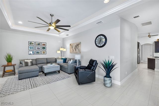 1219 NW 20th PL, Cape Coral, FL 33993