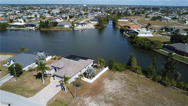 1219 NW 20th PL, Cape Coral, FL 33993