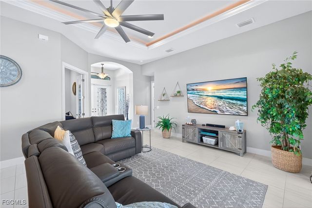 1219 NW 20th PL, Cape Coral, FL 33993