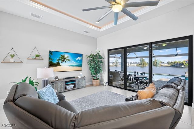 1219 NW 20th PL, Cape Coral, FL 33993