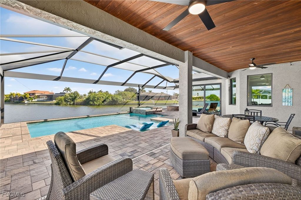 1219 NW 20th PL, Cape Coral, FL 33993