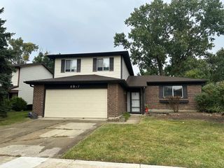 6819 Prairieview Avenue, Woodridge, IL 60517