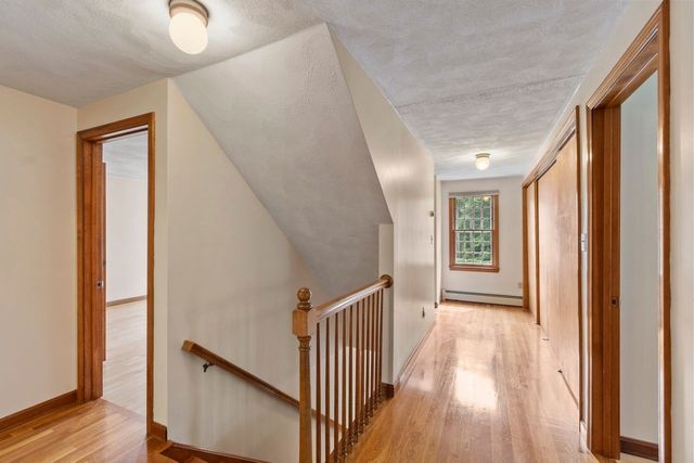4 Apple Tree Ln, Wilmington, MA 01887