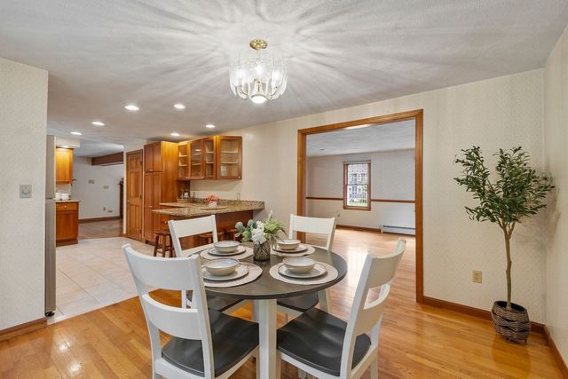 4 Apple Tree Ln, Wilmington, MA 01887