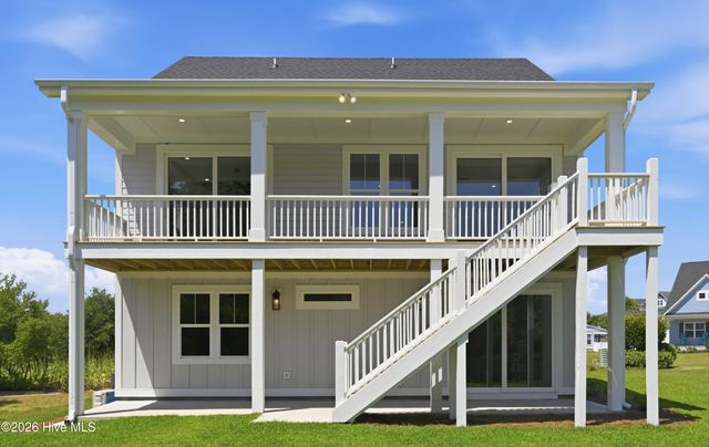 611 Moss Lake Lane, Holly Ridge, NC 28445