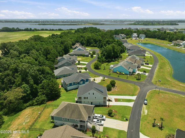 611 Moss Lake Lane, Holly Ridge, NC 28445