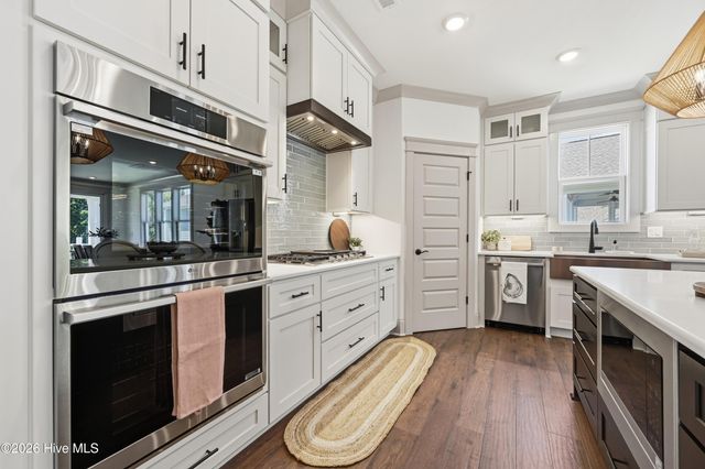 611 Moss Lake Lane, Holly Ridge, NC 28445