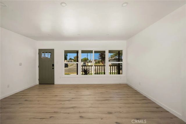 2430 W Bennett, Compton, CA 90220