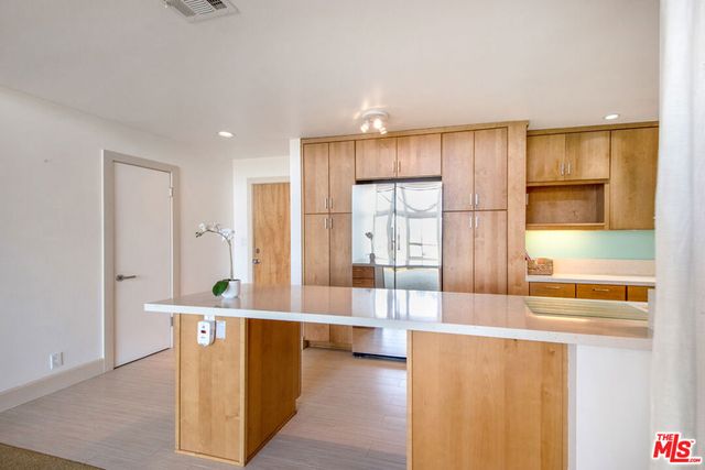 2221 Ocean Avenue 308, Santa Monica, CA 90405