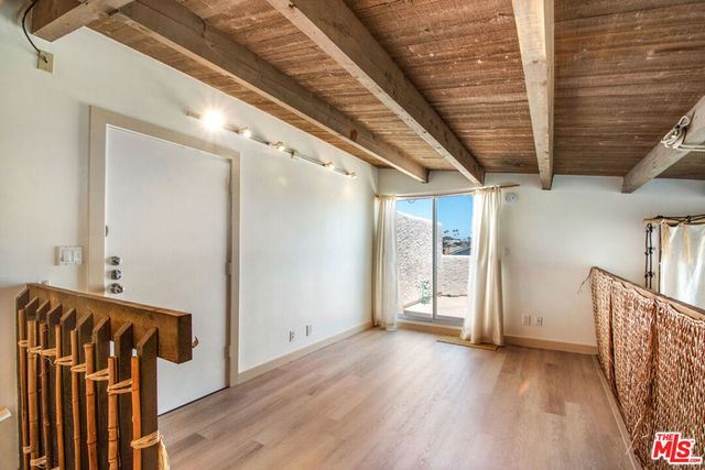 2221 Ocean Avenue 308, Santa Monica, CA 90405