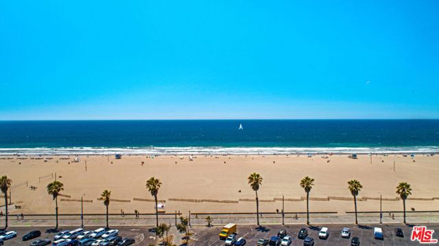 2221 Ocean Avenue 308, Santa Monica, CA 90405