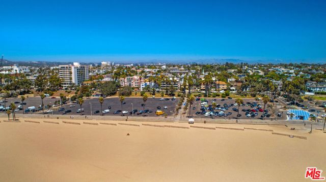2221 Ocean Avenue 308, Santa Monica, CA 90405