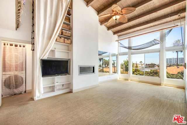 2221 Ocean Avenue 308, Santa Monica, CA 90405