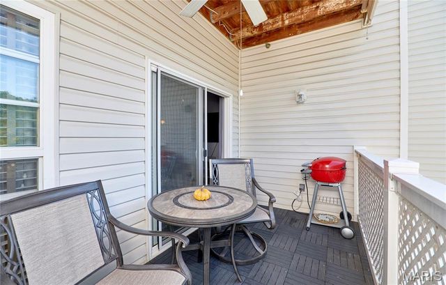 37 Kassebaum Lane 203, St Louis, MO 63129