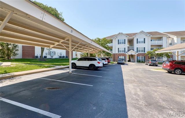 37 Kassebaum Lane 203, St Louis, MO 63129