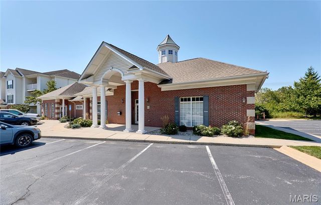 37 Kassebaum Lane 203, St Louis, MO 63129