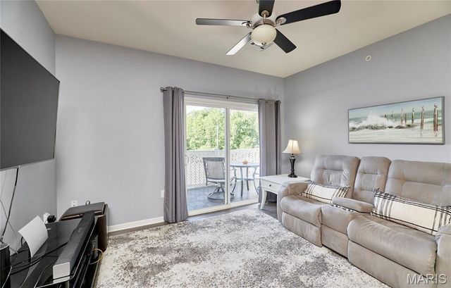 37 Kassebaum Lane 203, St Louis, MO 63129