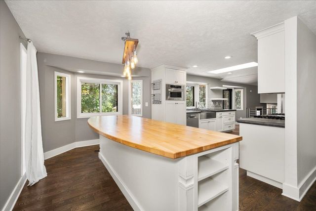 8024 E Elde Dr, Spokane, WA 99212