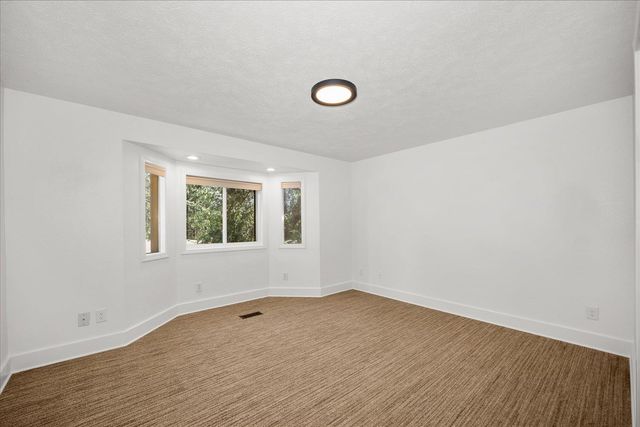 8024 E Elde Dr, Spokane, WA 99212