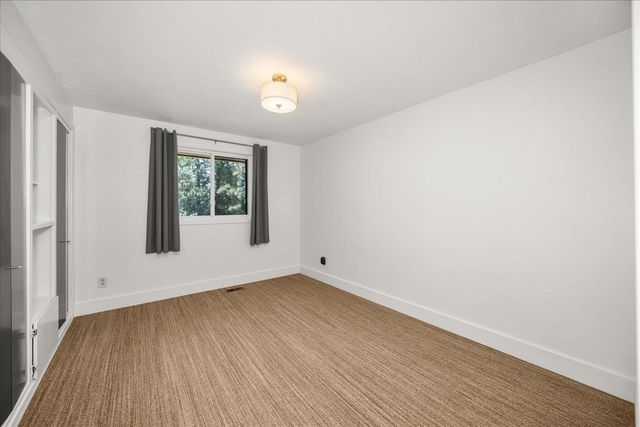 8024 E Elde Dr, Spokane, WA 99212