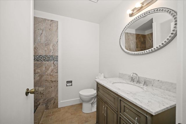 8024 E Elde Dr, Spokane, WA 99212