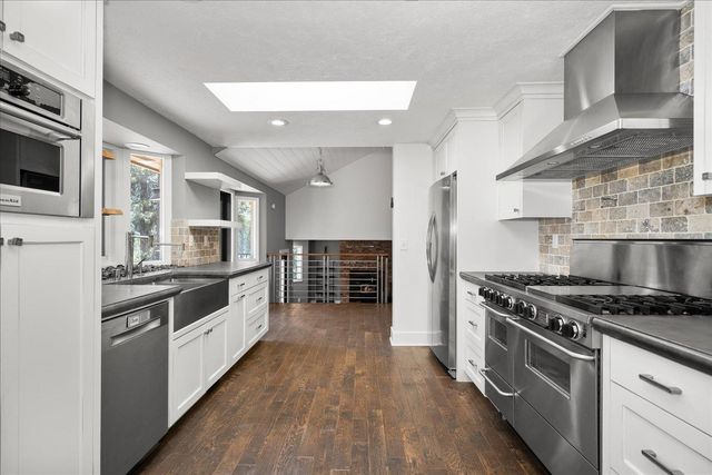 8024 E Elde Dr, Spokane, WA 99212