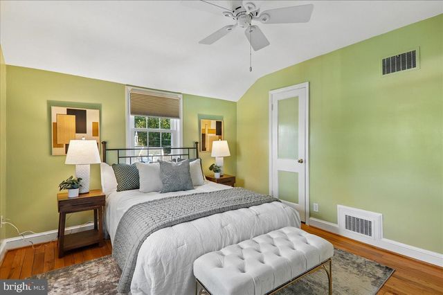 8616 LYNBROOK DR, Bethesda, MD 20814