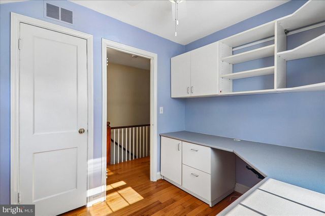 8616 LYNBROOK DR, Bethesda, MD 20814