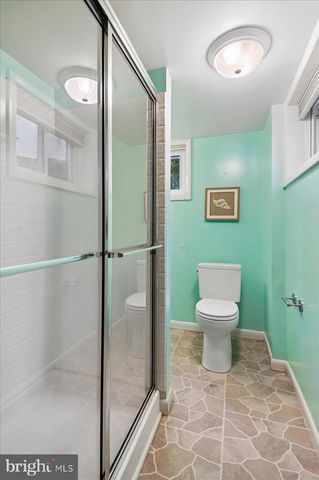 8616 LYNBROOK DR, Bethesda, MD 20814