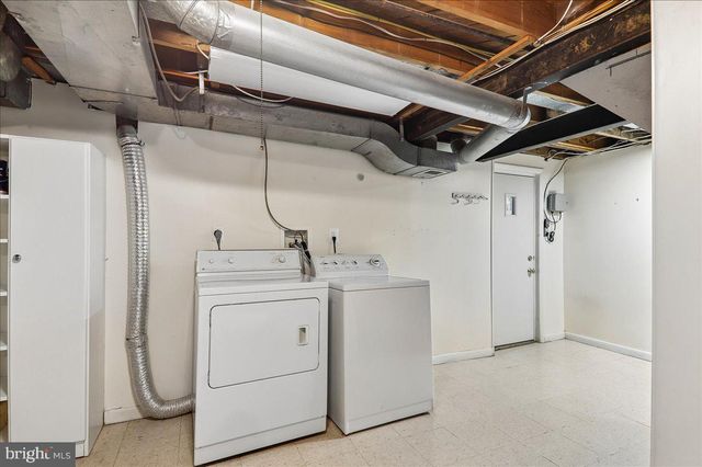 8616 LYNBROOK DR, Bethesda, MD 20814