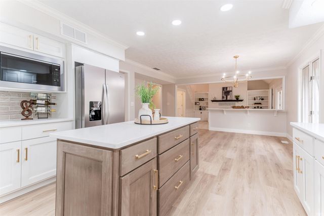 1314 Hunters Ridge Court, Evansville, IN 47725