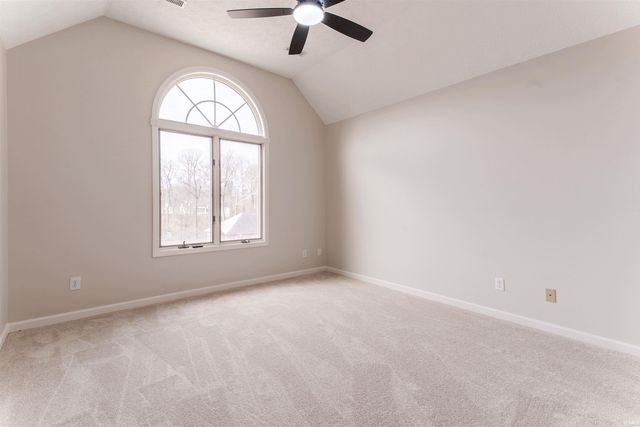 1314 Hunters Ridge Court, Evansville, IN 47725