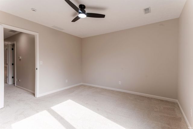 1314 Hunters Ridge Court, Evansville, IN 47725