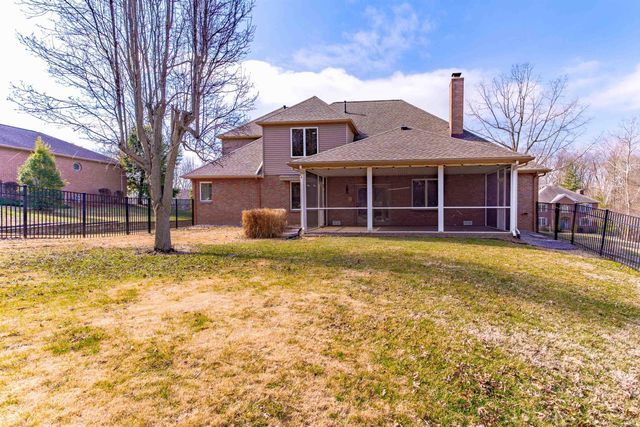1314 Hunters Ridge Court, Evansville, IN 47725