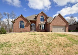 1314 Hunters Ridge Court, Evansville, IN 47725