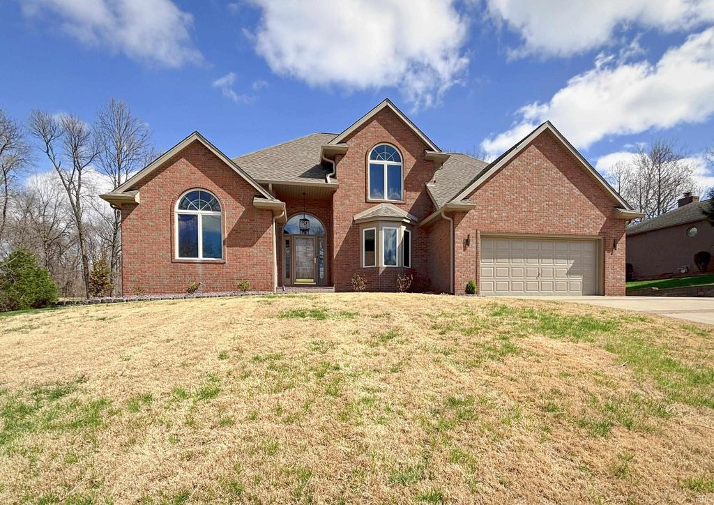 1314 Hunters Ridge Court, Evansville, IN 47725