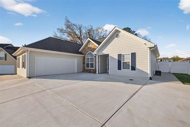 1530 Summer Lake Terrace, Loganville, GA 30052