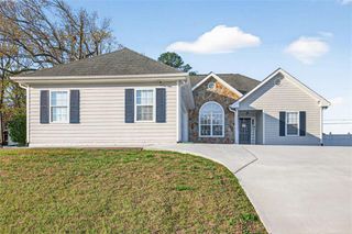 1530 Summer Lake Terrace, Loganville, GA 30052