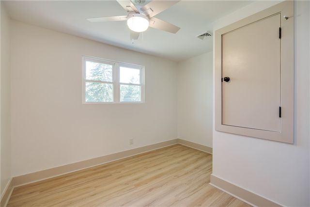 222 E Social Row Road, Dayton, OH 45458