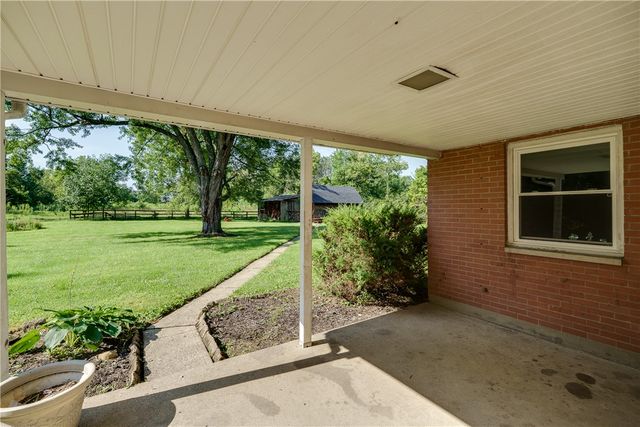 222 E Social Row Road, Dayton, OH 45458