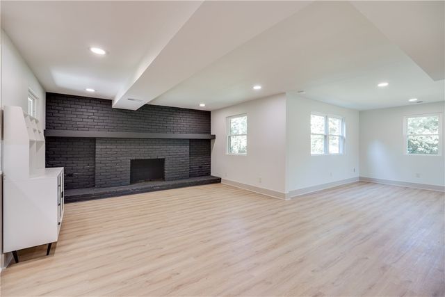 222 E Social Row Road, Dayton, OH 45458